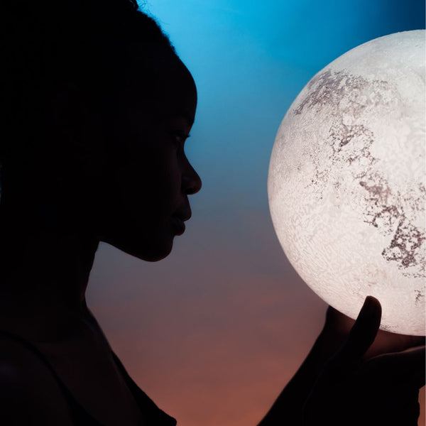 What Manifesting with the Moon, IT, HR and Project Management Have in Common